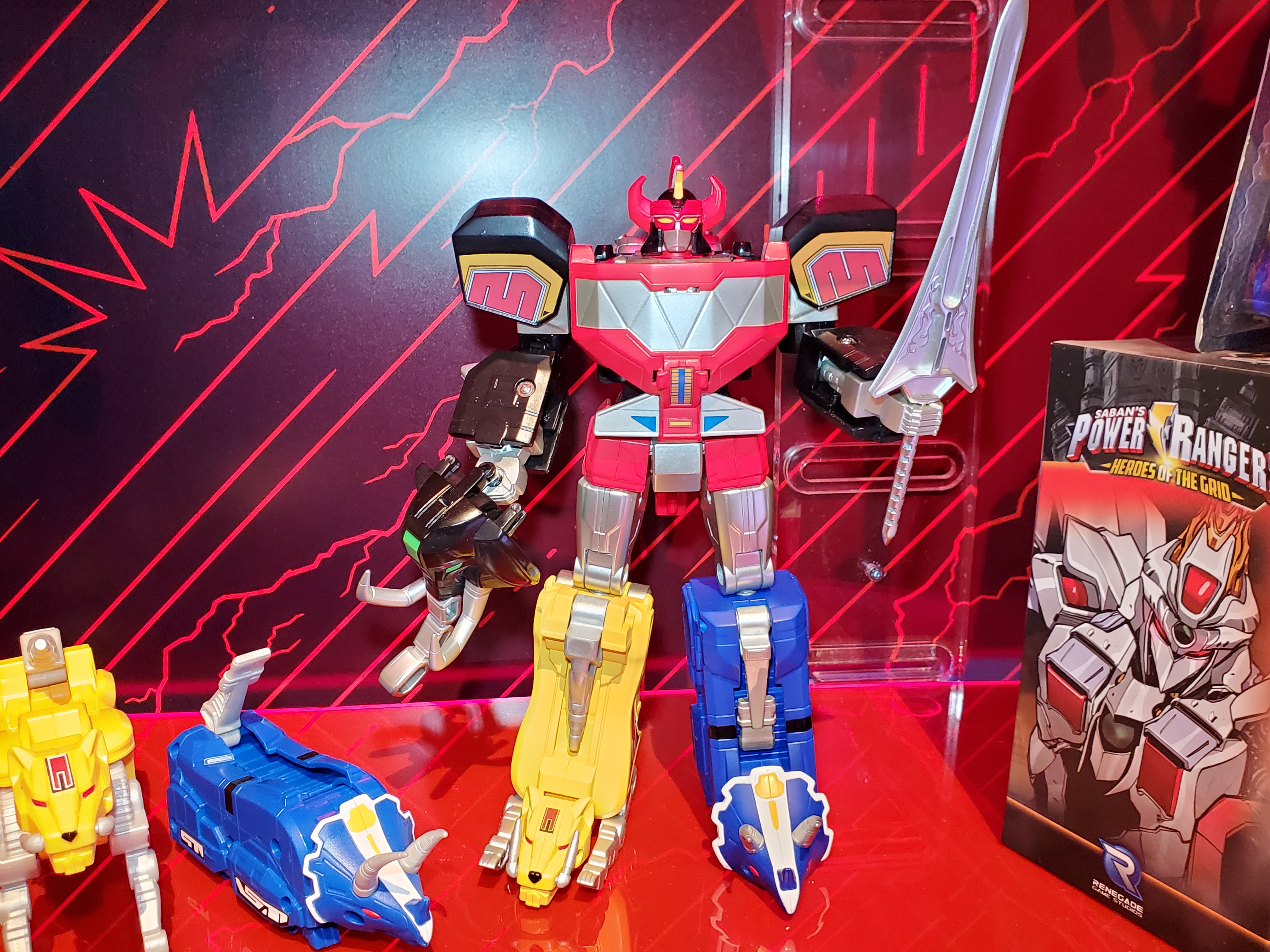 TOY FAIR 2020 - MIGHTY MORPHIN BUILDABLE DINO MEGAZORD - PWRRNGR